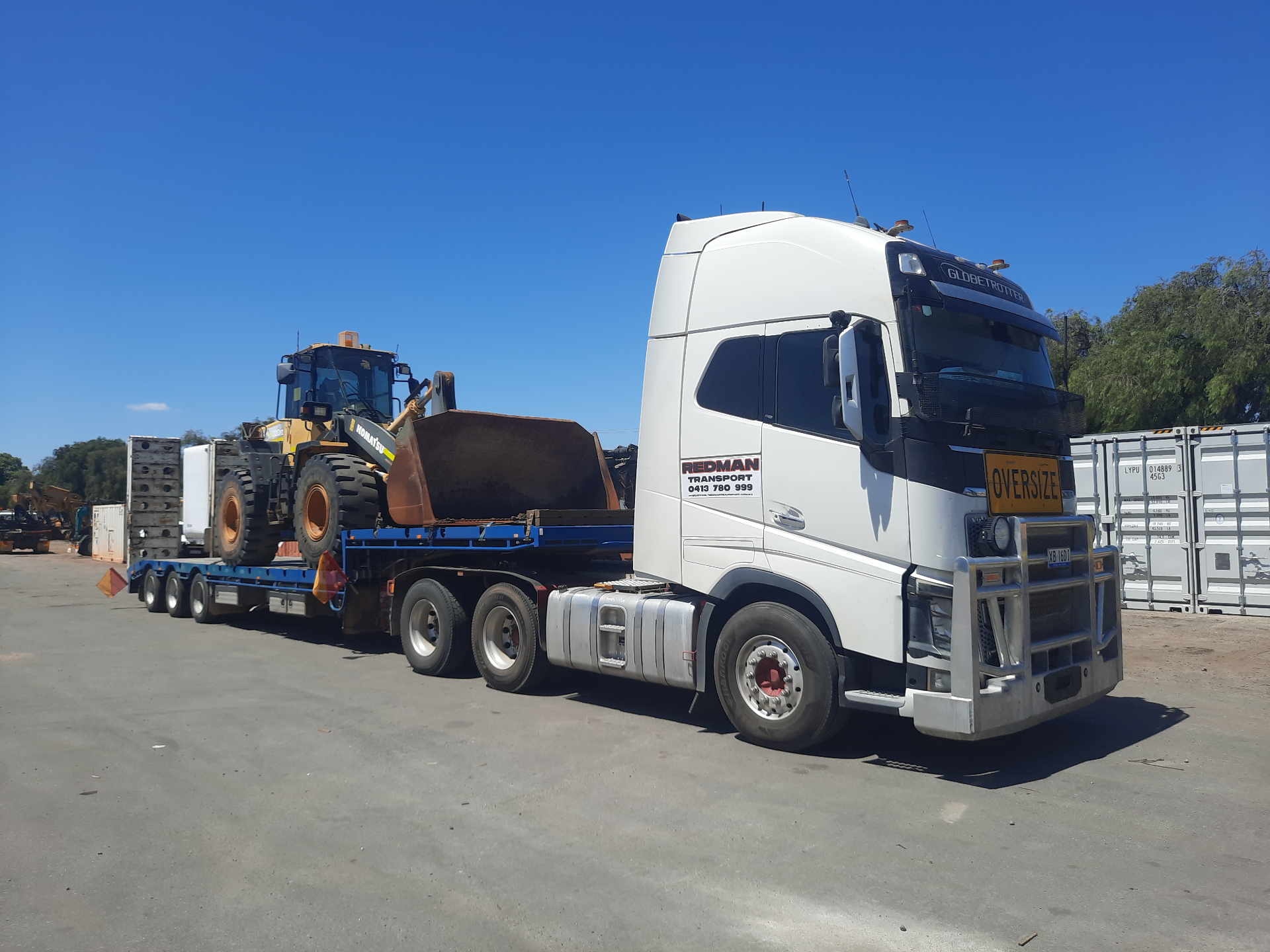 Load: Komatsu WA320 Loader